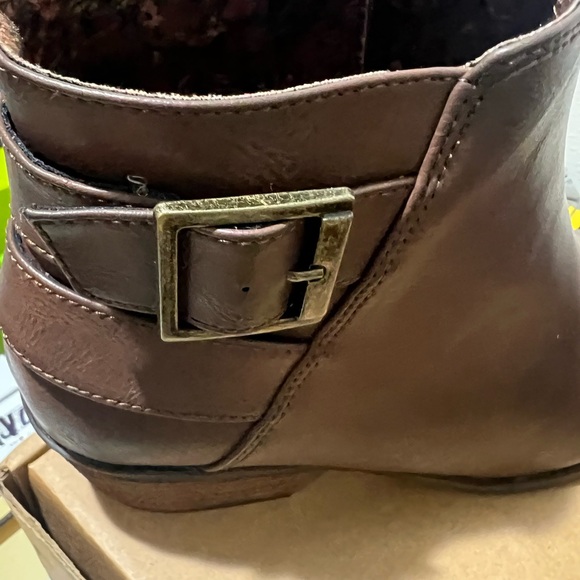 boc Dark Brown Ankle Booties - Picture 4 of 6